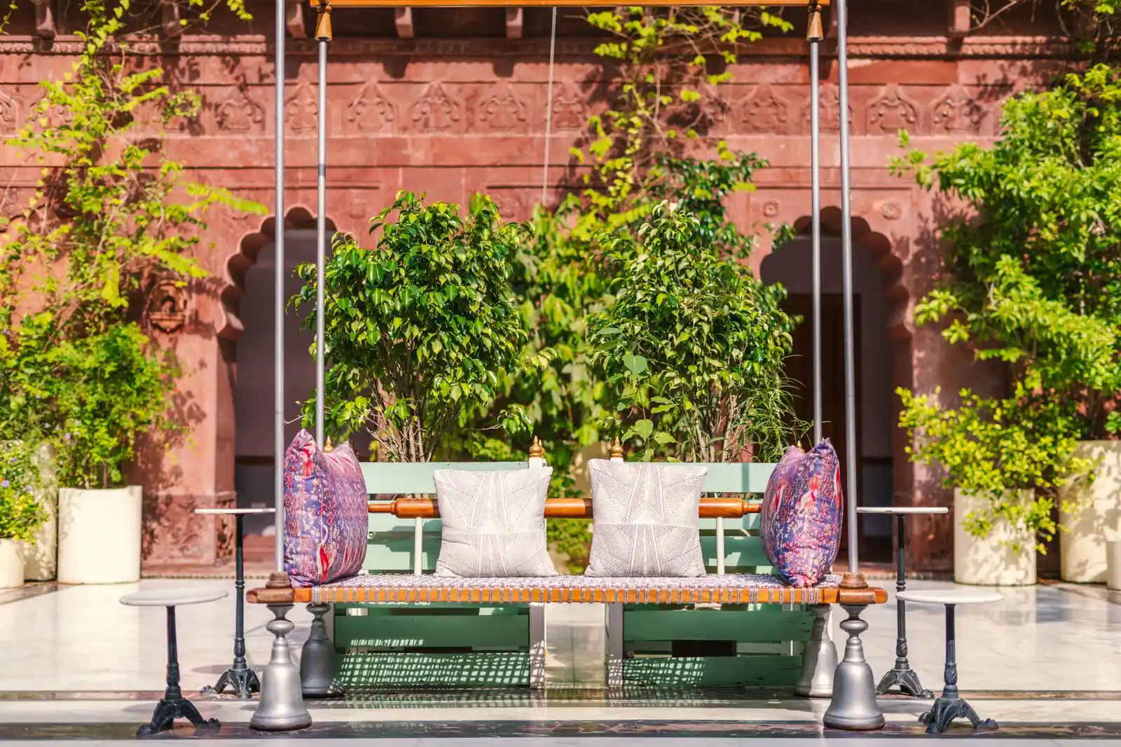 Garden courtyard at Qiravel Royal Stay